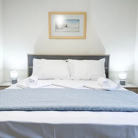 Seasons Luxury * Chania (Crete)