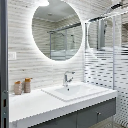 Seasons Luxury Apartament *